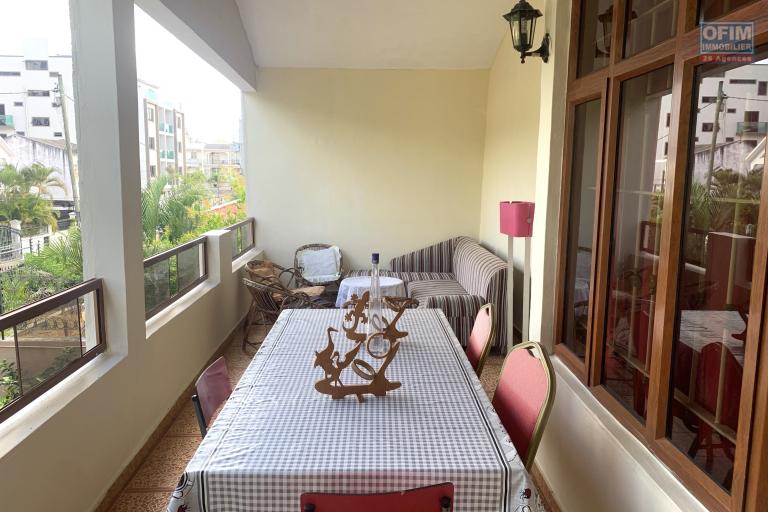 Flic en Flac for rent apartment of 3 bedroom with garden and  parking in a quiet area, not far from the beach.