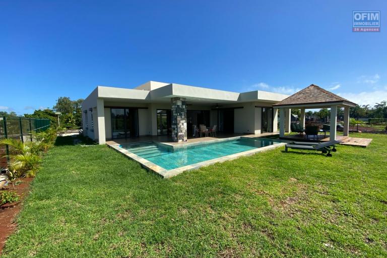 Treat yourself to an idyllic lifestyle in this exceptional villa in Roches Noires.