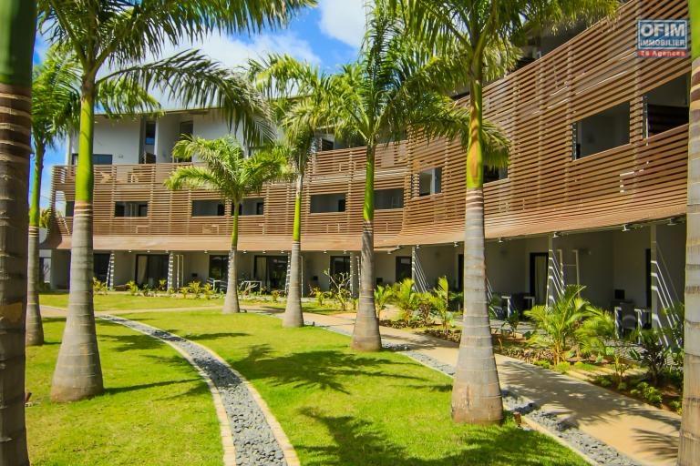 Trou aux Biches for sale RES apartments accessible to Mauritians and foreigners located in the heart of a splendid luxury residence in a quiet area and a stone's throw from the beach.