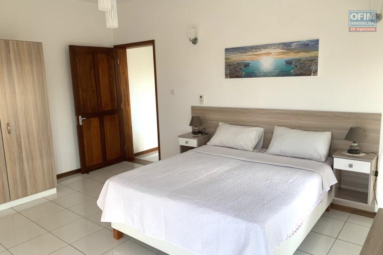  Flic en Flac for rent recent 3 bedroom apartment located in a beautiful residence 5 minutes walk from the beach and quiet shops.