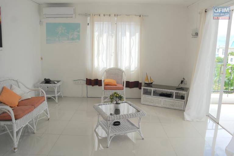 Flic En Flac for rent 2 bedroom apartment with swimming pool located in a quiet and residential area.