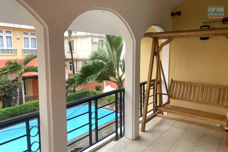 Flic En Flac, for rent, lovely three-bedroom apartment with swimming pool located in a quiet, secure residence.