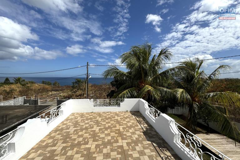  Albion for sale pleasant 3 bedroom villa and an office located not far from the lighthouse in a quiet area, with a very beautiful open view of the ocean.