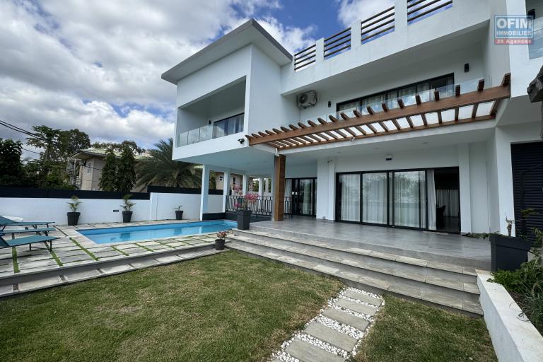 Tamarin for rent new and contemporary 4 bedroom villa with swimming pool, garage and breathtaking view.