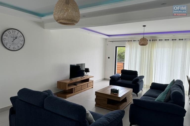 Tamarin for rent new and contemporary 4 bedroom villa with swimming pool, garage and breathtaking view.