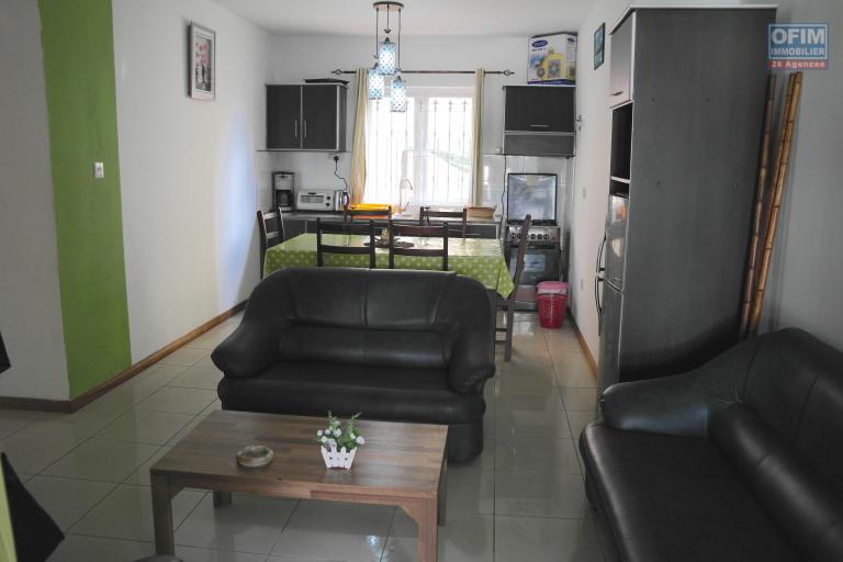 Flic en Flac recent 3 bedroom apartment rental with swimming pool in quiet area close to shops and beach