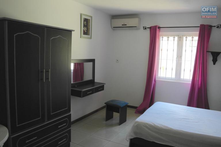 Flic en Flac recent 3 bedroom apartment rental with swimming pool in quiet area close to shops and beach