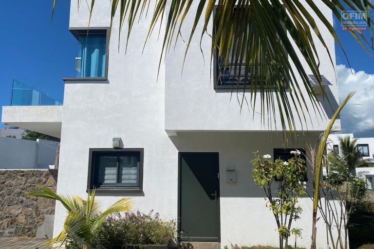 For sale very beautiful contemporary villa with PDS status eligible for purchase by foreigners with permanent residence permit for the whole family.