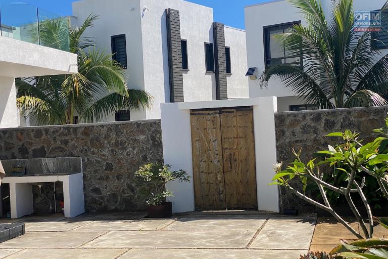 For sale very beautiful contemporary villa with PDS status eligible for purchase by foreigners with permanent residence permit for the whole family.