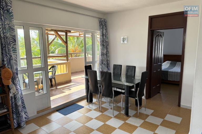 Flic en Flac for sale 2 bedroom apartment with a large terrace located on the third and last floor in a quiet area 100 meters from the beach.