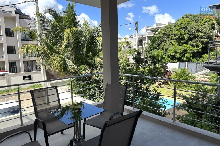 Flic en Flac for rent recent 3 bedroom apartment with shared swimming pool located in a quiet residential area.