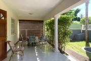 Flic en Flac for rent, pleasant 4 bedroom villa in a quiet area close to the beach and shops.