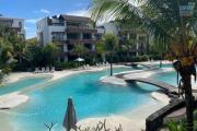 For sale a recent apartment accessible for purchase to Mauritians and foreigners. Located 100 meters from Mont Choisy beach, 10 minutes from Grand Baie, the seaside resort on the north coast.