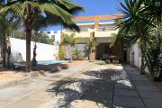 Flic en Flac for rent a  4 bedroom villa with swimming pool located in a quiet residential area.