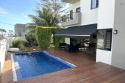  Albion for rent recent villa 3 bedrooms and an office with swimming pool located in a quiet residential area.