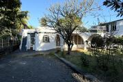 Flic en Flac to rent pleasant 3 bedroom villa 2 steps from the quiet beach.