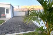 Albion for rent Beautiful is recent single storey, three bedroom villa with swimming pool located in a quiet area.