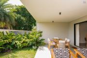 Tamarin for sale magnificent 3 bedroom apartment located in a quiet residential complex close to the beach and town center.