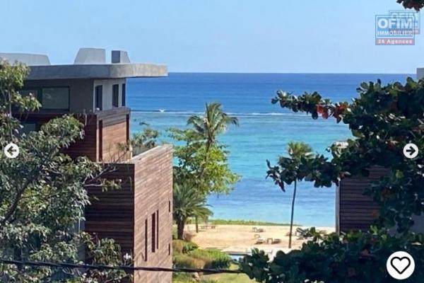 Rivière Noire for sale magnificent and spacious penthouse with jacuzzi, located in a secure residence with a shared swimming pool, close to the beach and shops, accessible to Mauritians and foreigners.