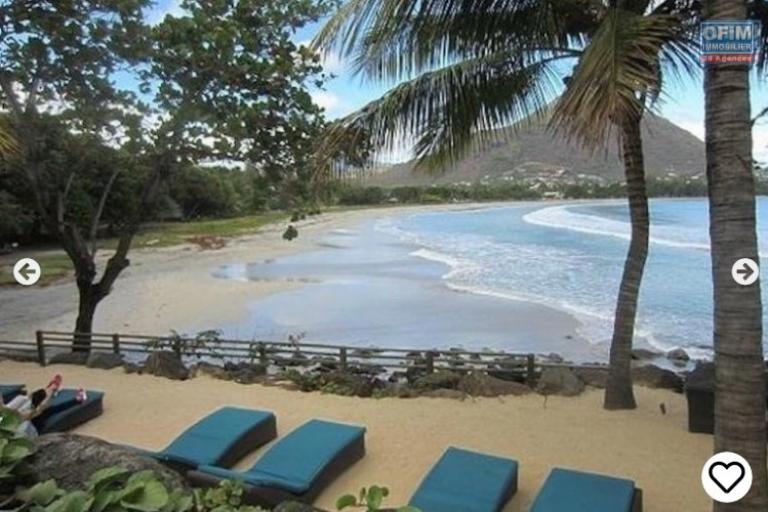 Tamarin luxueuse villa IRS sur un golf à 2 pas de la plage, accessible aux Mauriciens et aux étrangers.