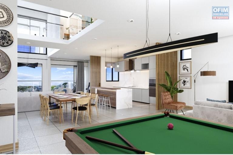 Albion à vendre magnifique penthouse  de 3 chambres avec une vue imprenable situé sur les hauteurs d’Albion avec ascenseur, piscine  commune et parking sécurisé