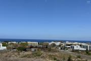 Flic en Flac à vendre récent appartement 3 chambres dans une résidence sécurisée, piscine, une vaste terrasse avec vue imprenable